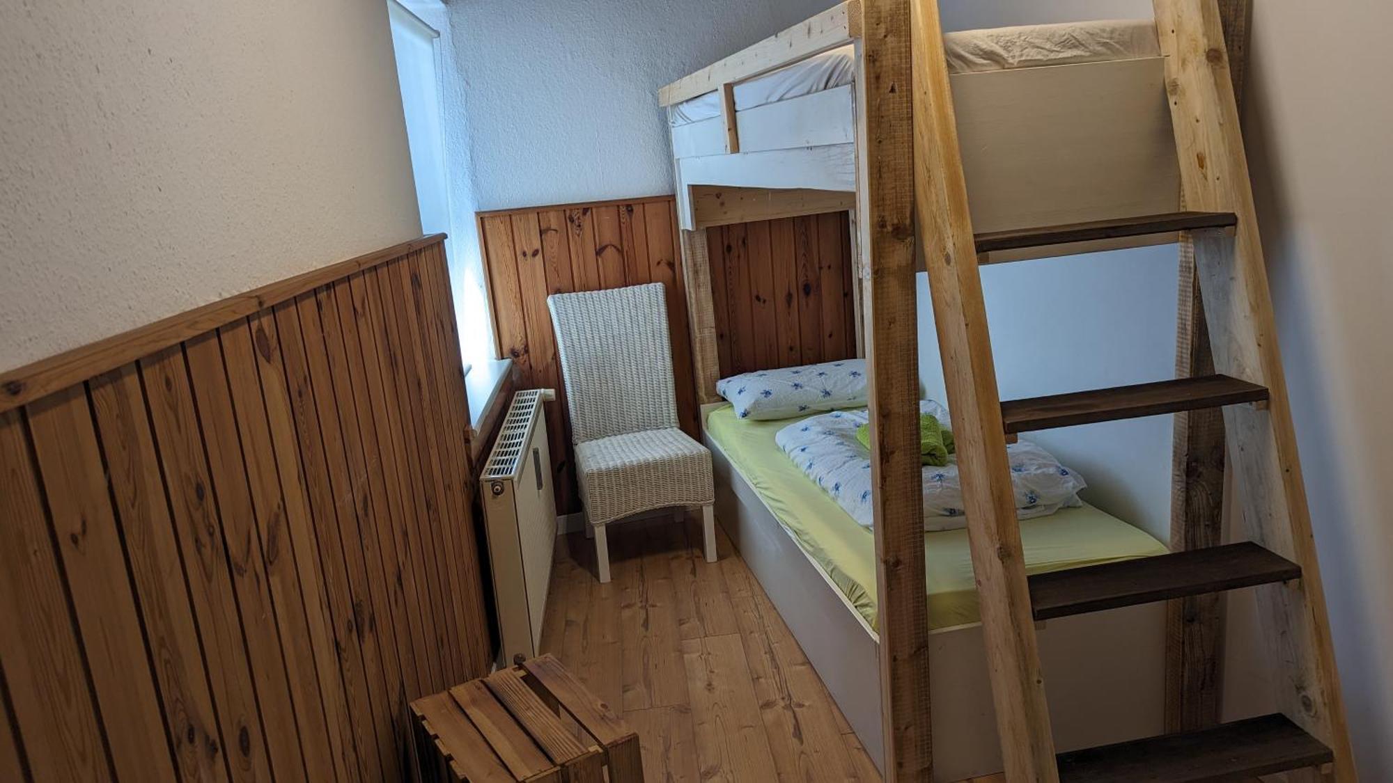 シュトラウピッツAlte Foerstereiアパートメント 部屋 写真